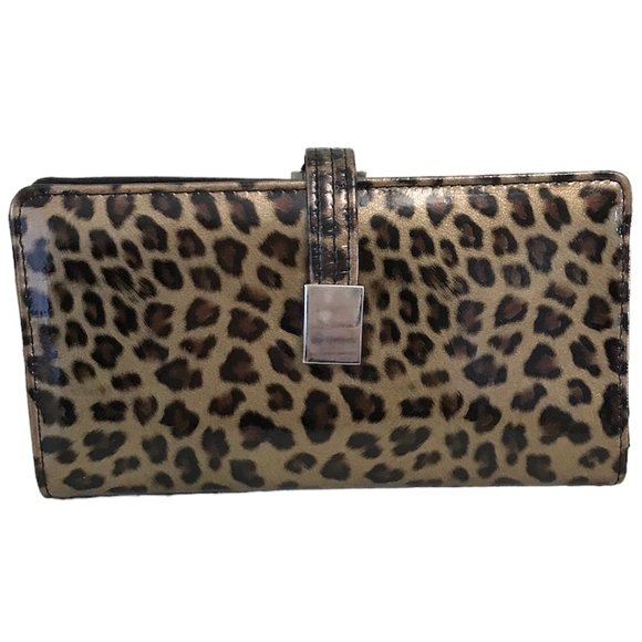 Cheetah Wallet with Checkbook Cover Pre-owned Good Condition - Picture 1 of 6